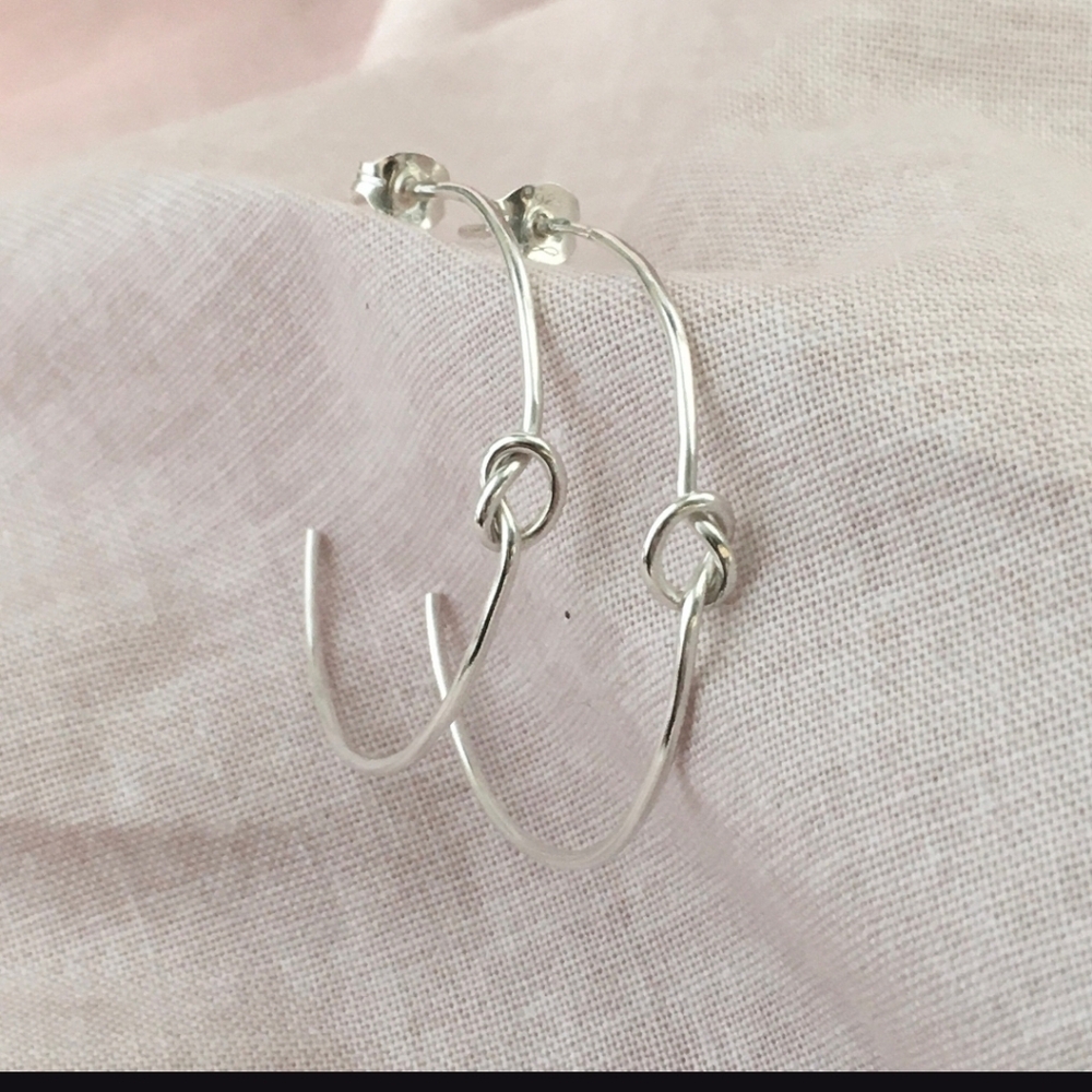 BANANA REPUBLIC Tied Knot Silver Tone Hoop Earrings NWTS